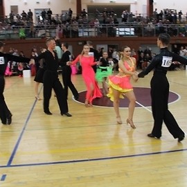 Turniej taneczny na 100 par