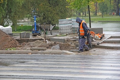 Zjazd dla niepełnosprawnych już w budowie