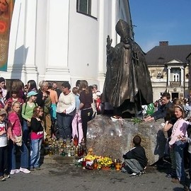 Kolejna wycieczka TPD dla niepełnosprawnych dzieci „Śladami Jana Pawła II”