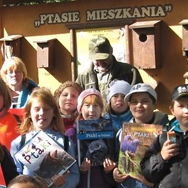 Dzieci i młodzież poznają skrzydlatych mieszkańców Legnicy