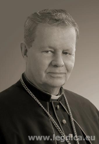[2004] ks. Władysław Bochnak