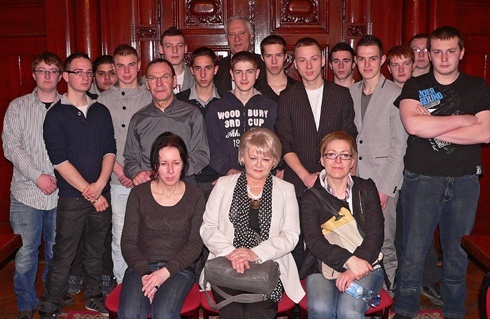 Młodzi mechanicy z Francji z wizytą w Ratuszu