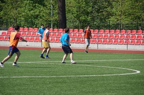 Szachowa Europa na legnickim boisku piłkarskim