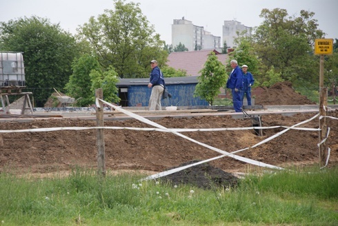 Co słychać na budowie skateparku?