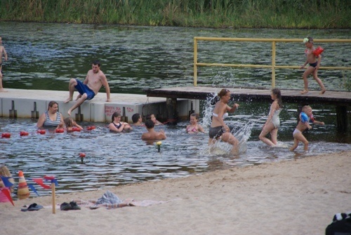 Wakacje z atrakcjami na legnickich kąpieliskach              