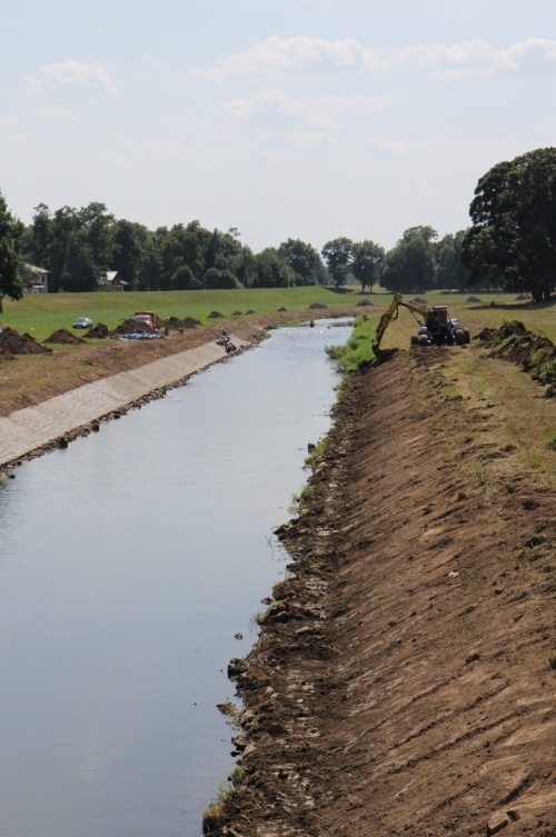 Trwa pogłębianie kolejnego odcinka Kaczawy              