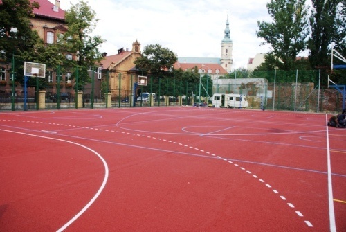 Remonty boisk szkolnych