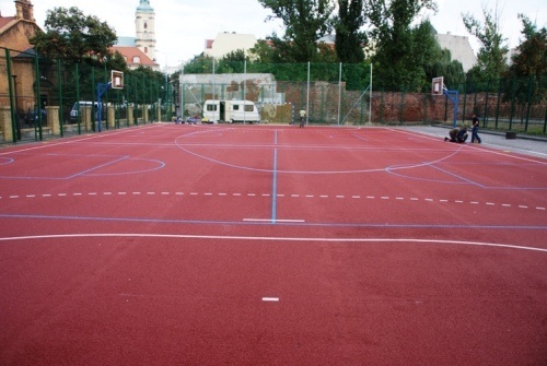 Remonty boisk szkolnych