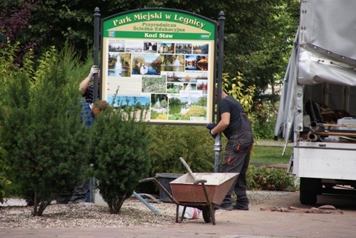  Tablice edukacyjne w parku