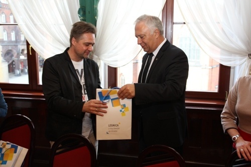 Ambasadorzy polskiej i rosyjskiej poezji przyjechali do Legnicy