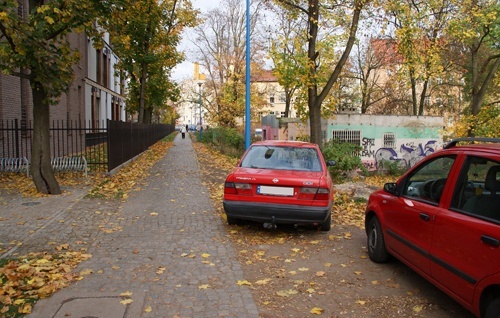 Jest już dokumentacja na budowę parkingu i dr&oacute;g dojazdowych w rejonie Klubowej i przychodni MCZ