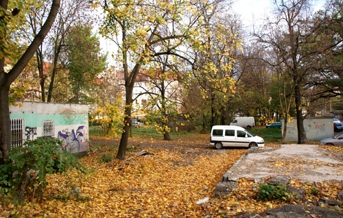 Jest już dokumentacja na budowę parkingu i dr&oacute;g dojazdowych w rejonie Klubowej i przychodni MCZ