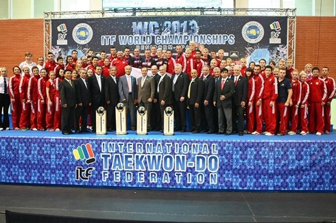 Wielki sukces legnickich i polskich karatek&oacute;w