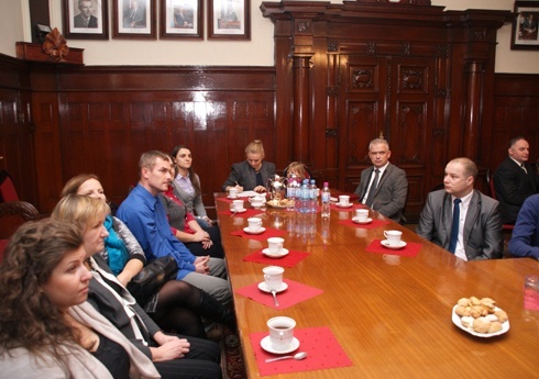 Autorzy zwycięskich projekt&oacute;w LBO gośćmi prezydenta Legnicy