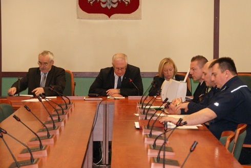 Obradował Powiatowy Zesp&oacute;ł Zarządzania Kryzysowego  dla Miasta Legnicy