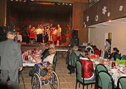 Opłatkowe spotkanie prezydenta z osobami niepełnosprawnymi 2013