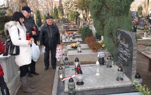 Znicze pamięci w 95. rocznicę Powstania Wielkopolskiego