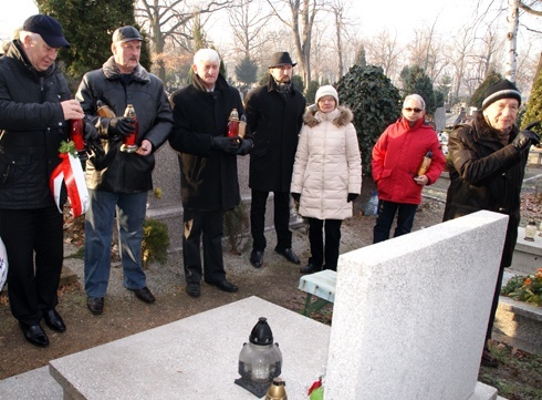 Znicze pamięci w 95. rocznicę Powstania Wielkopolskiego