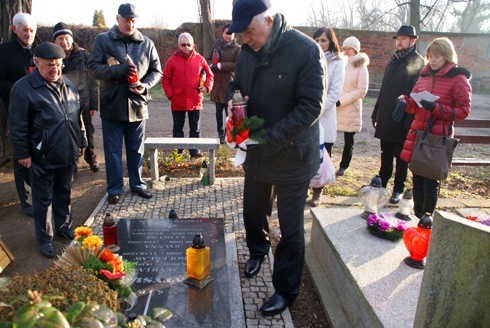 Znicze pamięci w 95. rocznicę Powstania Wielkopolskiego