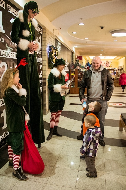 Avatar za pieniądze ze zbi&oacute;rki zafunduje dzieciom kino 