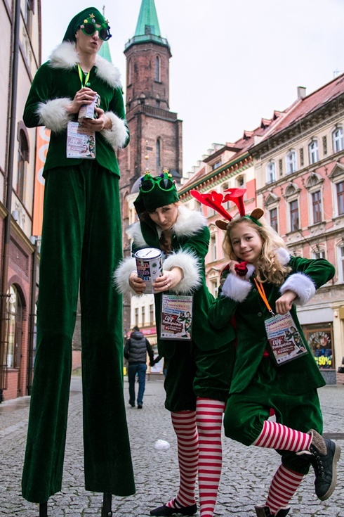 Avatar za pieniądze ze zbi&oacute;rki zafunduje dzieciom kino 