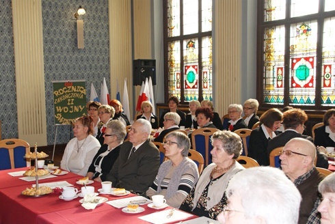 Obchody 69 rocznicy zakończenia II wojny światowej w Legnicy 