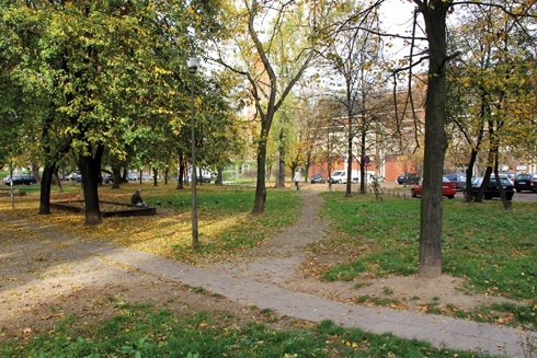 plac zabaw pomiędzy ulicami Młynarską, Środkowa i Grodzką