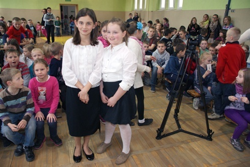 Kolejna mała bohaterka ze Szkoły Podstawowej nr 2. „Polka to nasza idolka”