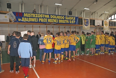 Mistrzostwa piłkarskie OHP w SP 16 w Legnicy 2014