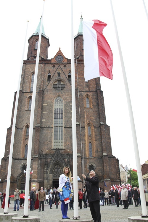 Biało-czerwona maj&oacute;wka