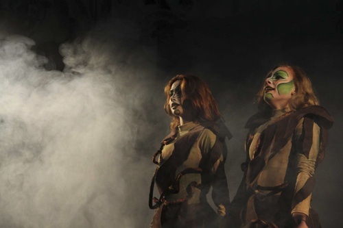 Biało-czerwona maj&oacute;wka  Biało-czerwona maj&oacute;wka