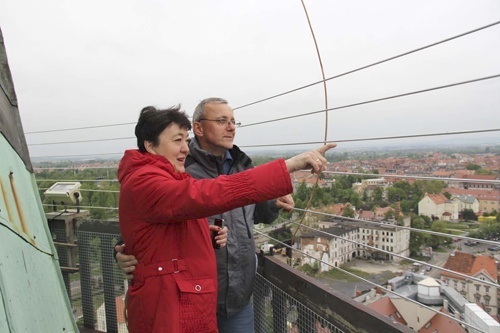 Biało-czerwona maj&oacute;wka  Biało-czerwona maj&oacute;wka