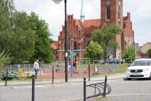 Przeglądy i remonty plac&oacute;w zabaw. Wszystko dla bezpieczeństwa i estetyki