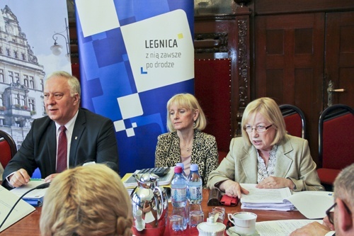 Budżet za ubiegły rok solidnie i gospodarnie zrealizowany. (Z konferencji prasowej prezydenta Legnicy)