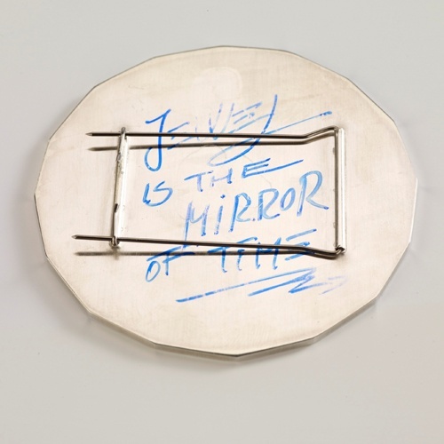 - Życzę wam doskonałej, ale i rozsądnej zabawy. Niech to będzie czas wytchnienia od nauki &ndash; pozdrowił wszystkich Tadeusz Krzakowski, dodając, że środowisko akademickie i studenckie to nadzieja na dalszy rozw&oacute;j miasta.  Kr&oacute;lowa i kr&oacute;l Juwenali&oacute;w powiedzieli, że ceremonia była dla nich trochę stresująca. Taki tłum ludzi. Ale to szybko minęło &ndash; m&oacute;wi kr&oacute;lewska para. &ndash; Podczas przemarszu mieszkańcy byli wobec nas bardzo serdeczni. Teraz czas na zabawę. Juwenalia są dla nas odskocznią od zajęć i egzamin&oacute;w.  Przed studentami dwa dni zabaw, imprez i koncert&oacute;w na dziedzińcu PWSZ. Czwartek to dzień muzyki alternatywnej, piątek zaś &ndash; klubowej. 