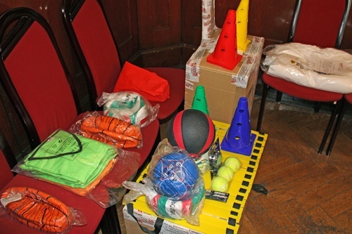 Nowy sprzęt sportowy dla legnickich szk&oacute;ł