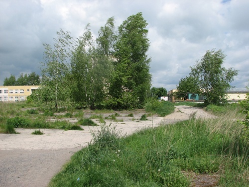 Elbeowski plac zabaw przy Stanisławowskiej wymagał ciężkiego sprzętu