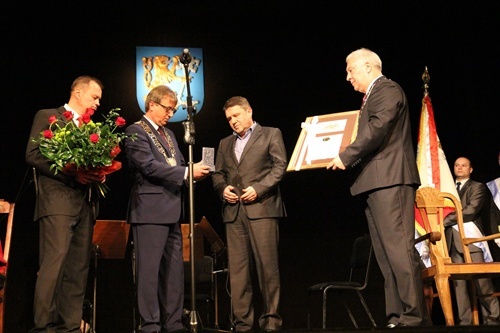 Miasto uhonorowało i wyr&oacute;żniło zasłużonych mieszkańc&oacute;w