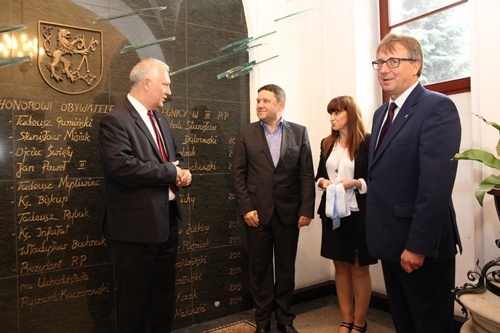 Miasto uhonorowało i wyr&oacute;żniło zasłużonych mieszkańc&oacute;w