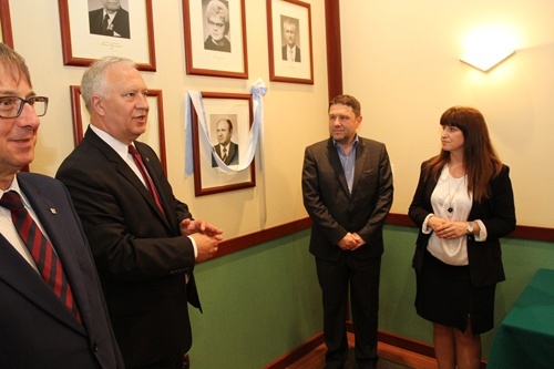 Miasto uhonorowało i wyr&oacute;żniło zasłużonych mieszkańc&oacute;w