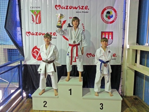 Legniccy karatecy na podium w Pucharze Polski