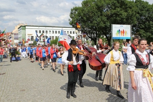 X Akademickie Mistrzostwa Świata w Łucznictwie wystartowały w stylu folk