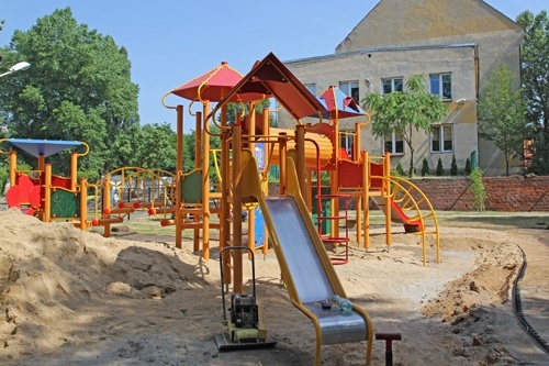 Plac zabaw przy Szkole Podstawowej nr 2