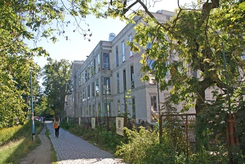 Jest już parking i nowa ulica