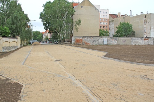 Jest już parking i nowa ulica