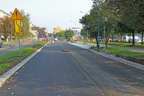 Na Moniuszki postępują prace budowlane