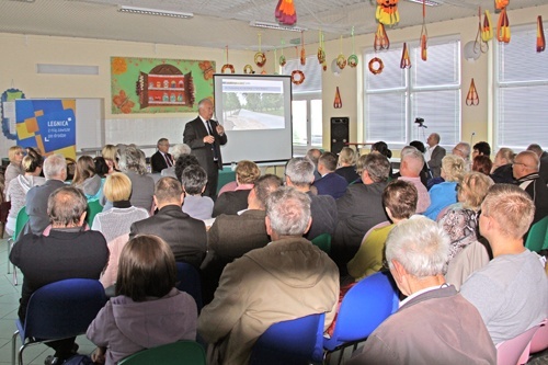 Modernizacja układu komunikacyjnego gł&oacute;wnym tematem  debaty prezydenta z mieszkańcami Piekar