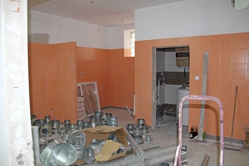 Miasto remontuje nową siedzibę stoł&oacute;wki charytatywnej