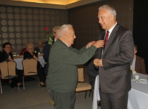 Seniorzy uhonorowali prezydenta