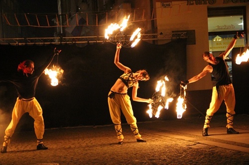  Legniczanie radośnie obchodzili Narodowe Święto Niepodległości  Legniczanie radośnie obchodzili Narodowe Święto Niepodległości  Legniczanie radośnie obchodzili Narodowe Święto Niepodległości  Legniczanie radośnie obchodzili Narodowe Święto Niepodległości Legniczanie radośnie obchodzili Narodowe Święto Niepodległości